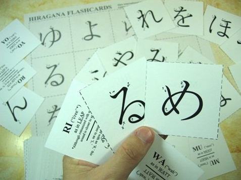 Học bảng chữ cái tiếng Nhật hiệu quả qua Flashcard