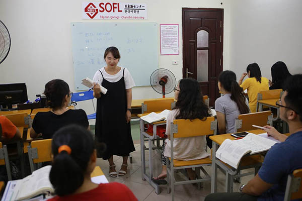 Lớp học giáo tiếp tiếng Nhật với giáo viên bản xứ tại SOFL