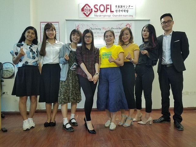 Đội ngũ giảng viên của SOFL tại cơ sở Cầu Giấy giang day tieng nhat tai doan nghiep